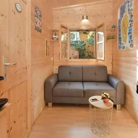 Two-bedroom Holiday In Casa vacanze Penta di Casinca